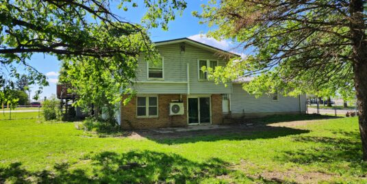 524 W Buckeye St – $172,000 – 4 Bedroom – 2 full baths – Berne In 46711