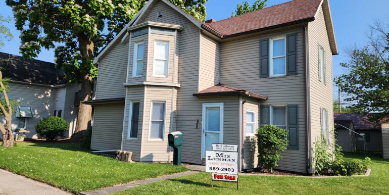 317 E Main St