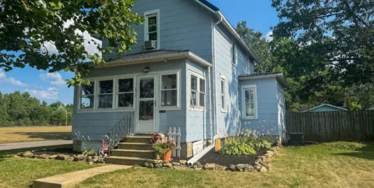 156 Bryan St Berne IN 46711 * 2 bedroom * 2 Bathroom * $149,900