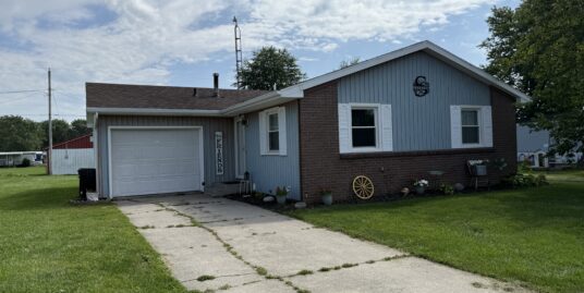 $130,000**436 Berne Street Berne, IN 46711*** 3 Bedroom**1 Bathroom**1 Car Attached Garage