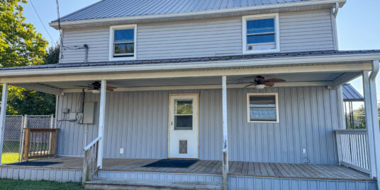 200 Pyle St Geneva IN 46740 ** 3 Bedroom Home ** $172,500