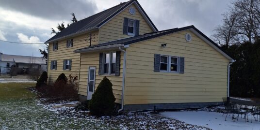 2645 W 1100 S Geneva IN 46740 – 3 bedroom country home – $224,900