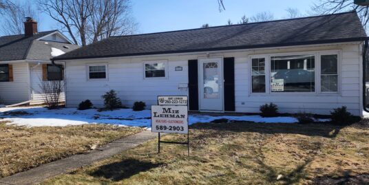 866 W Franklin St Berne IN * $157,500 * 3-bedroom ranch