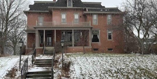 356 N Jefferson Berne 46711 * 5 Bedroom Home * $275,000