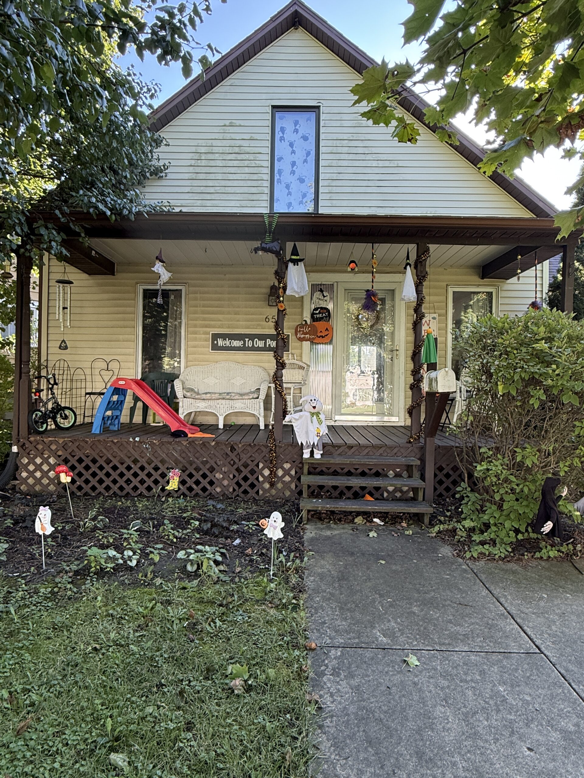 $125,000**654 Mercer Ave Decatur, In 46733**2 Bed Possibly 3 Bed** 2 Full Bath
